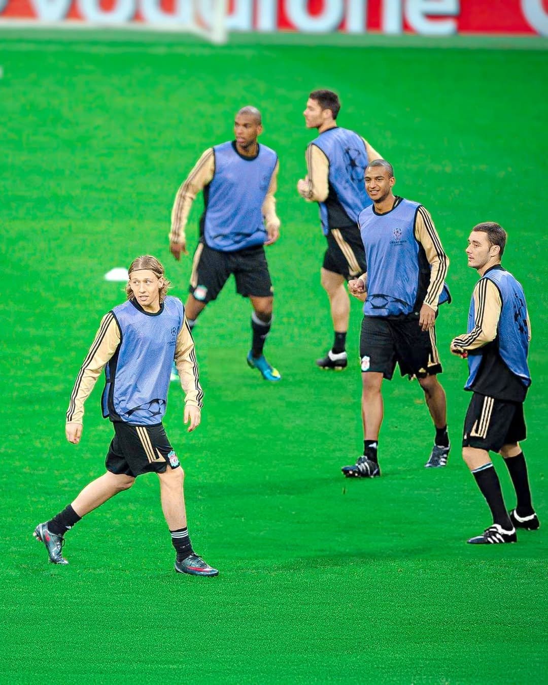 包含德国力克利物浦，莫德里奇绝境逆转的词条