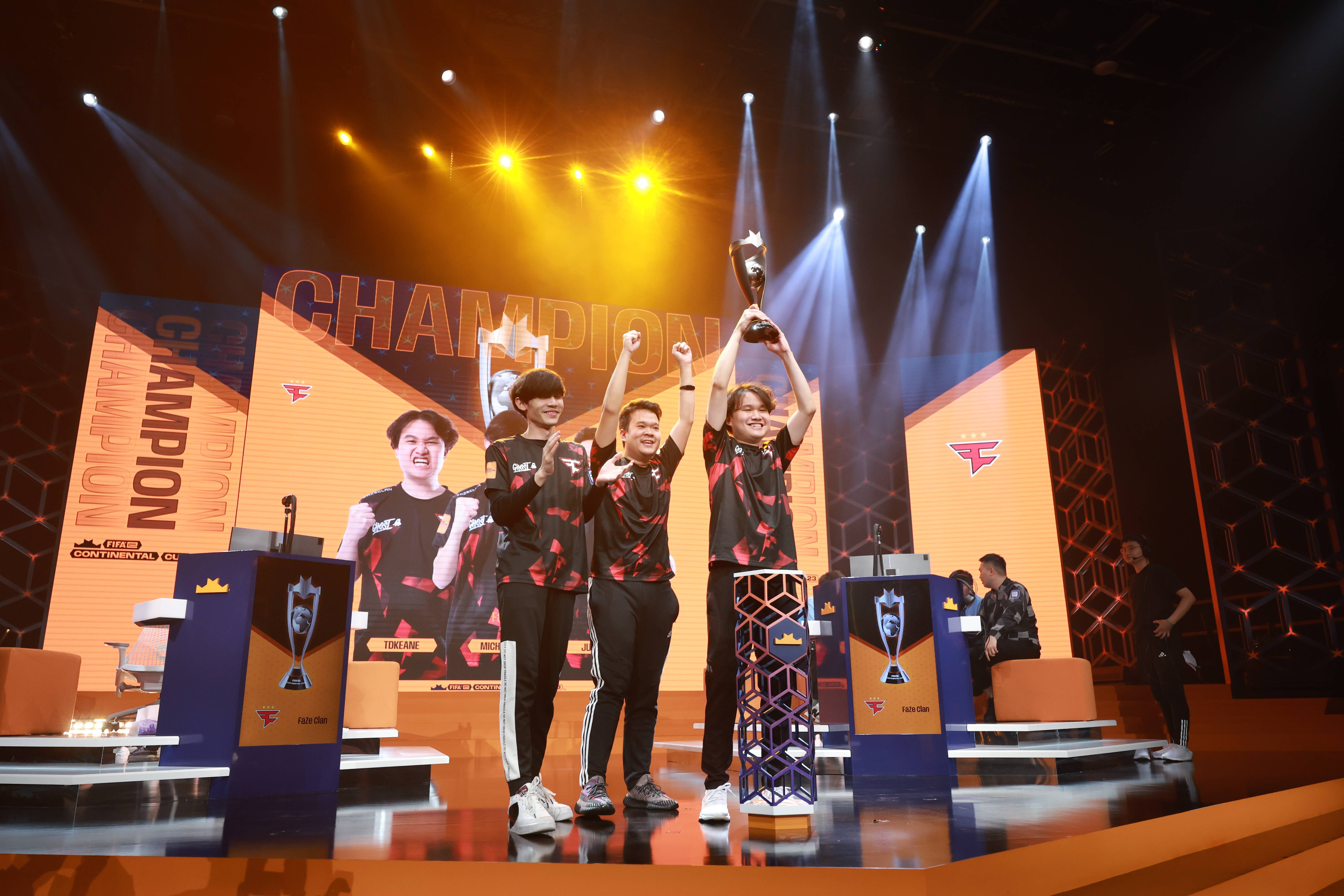 开云体育-FIFA电竞选手赛后落泪，背后故事感人