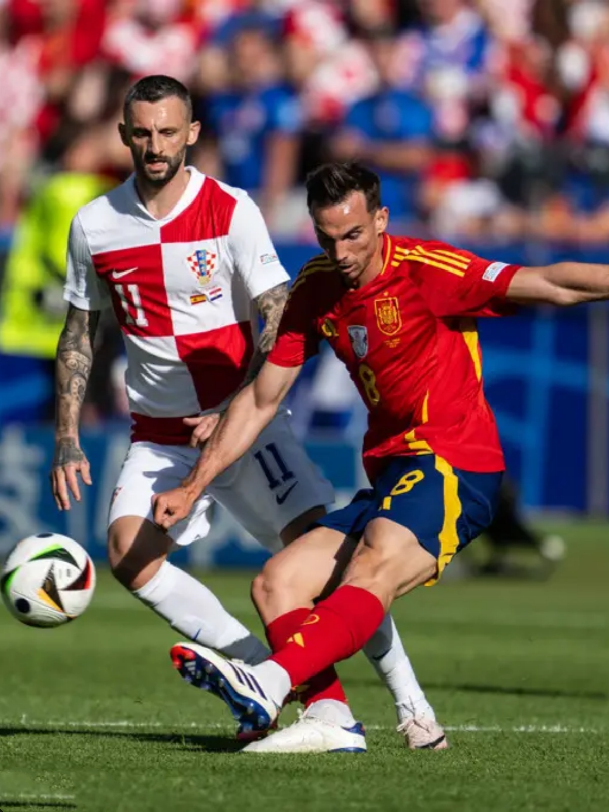 瑞典轻取英格兰，福登带队取胜