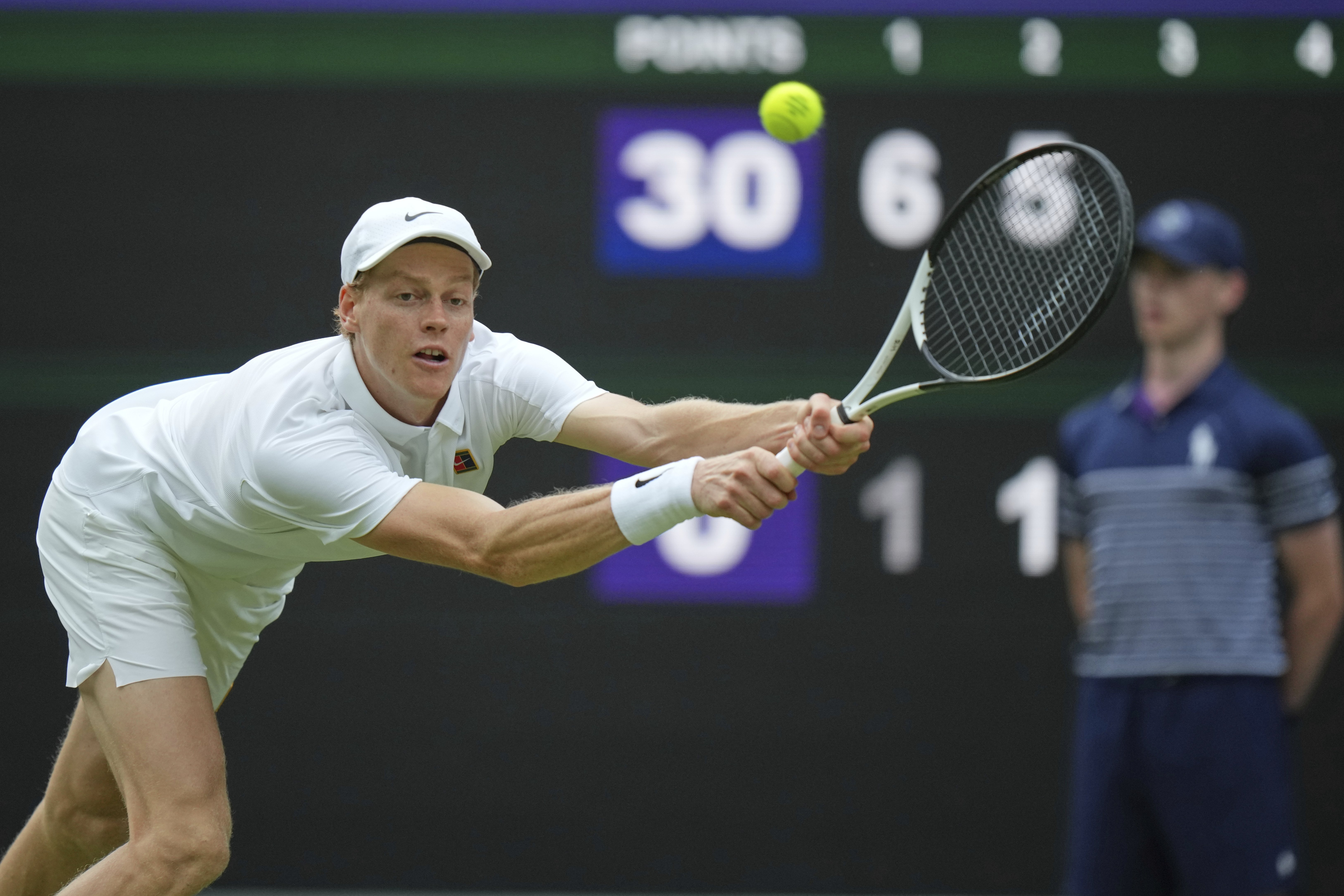 开云APP-温网横扫拉沃尔杯，辛纳状态火热