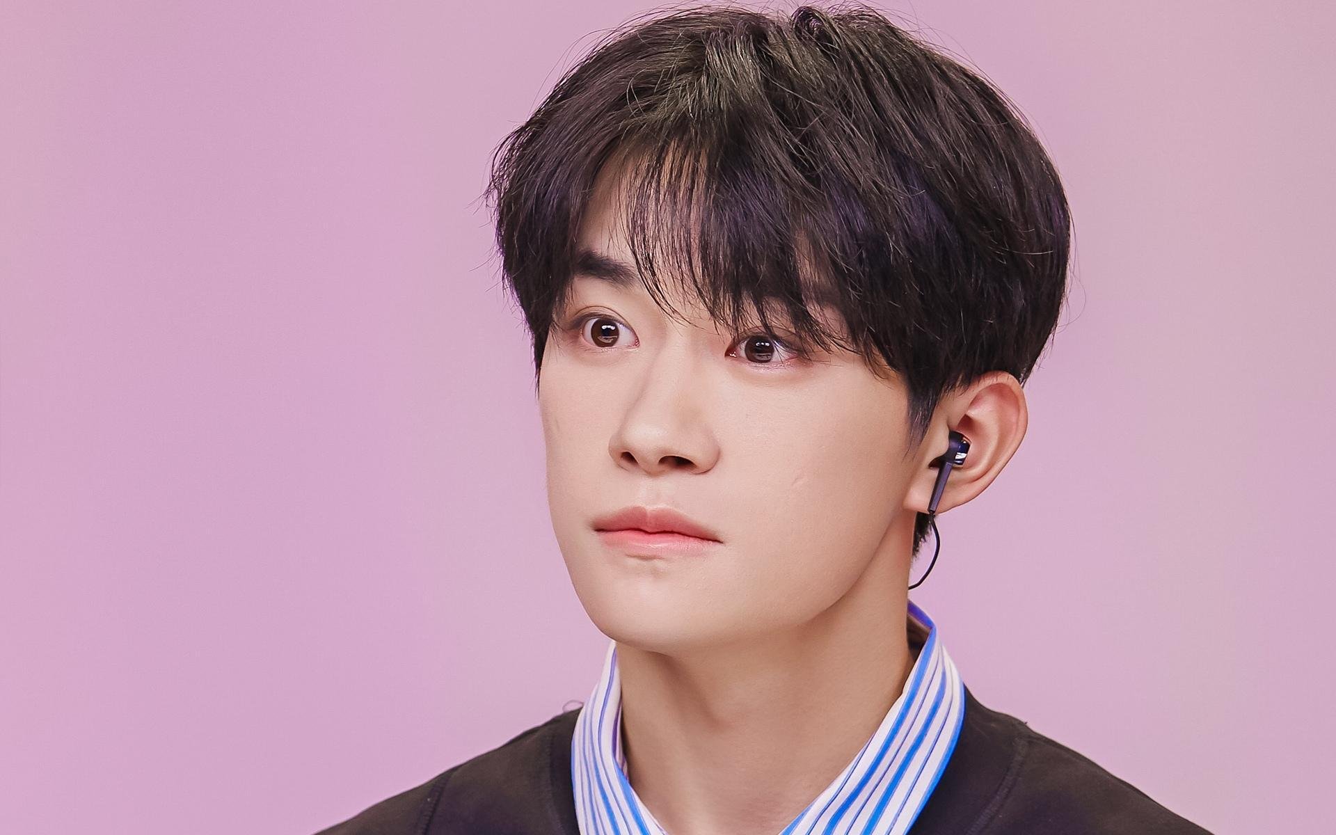 开云官网-绿茵场与赛道,生死战的永恒命题