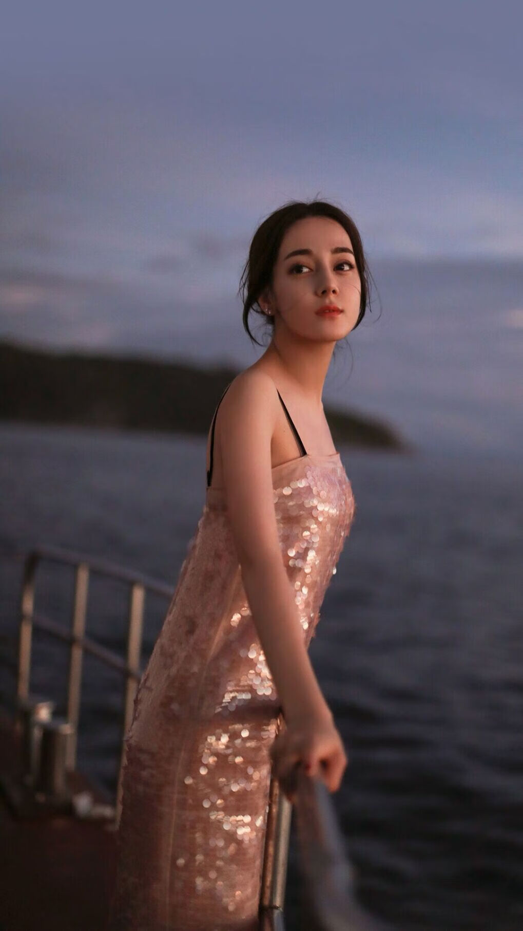 开云体育入口-德甲争冠战之夜，克莱在黑暗中站成唯一的光