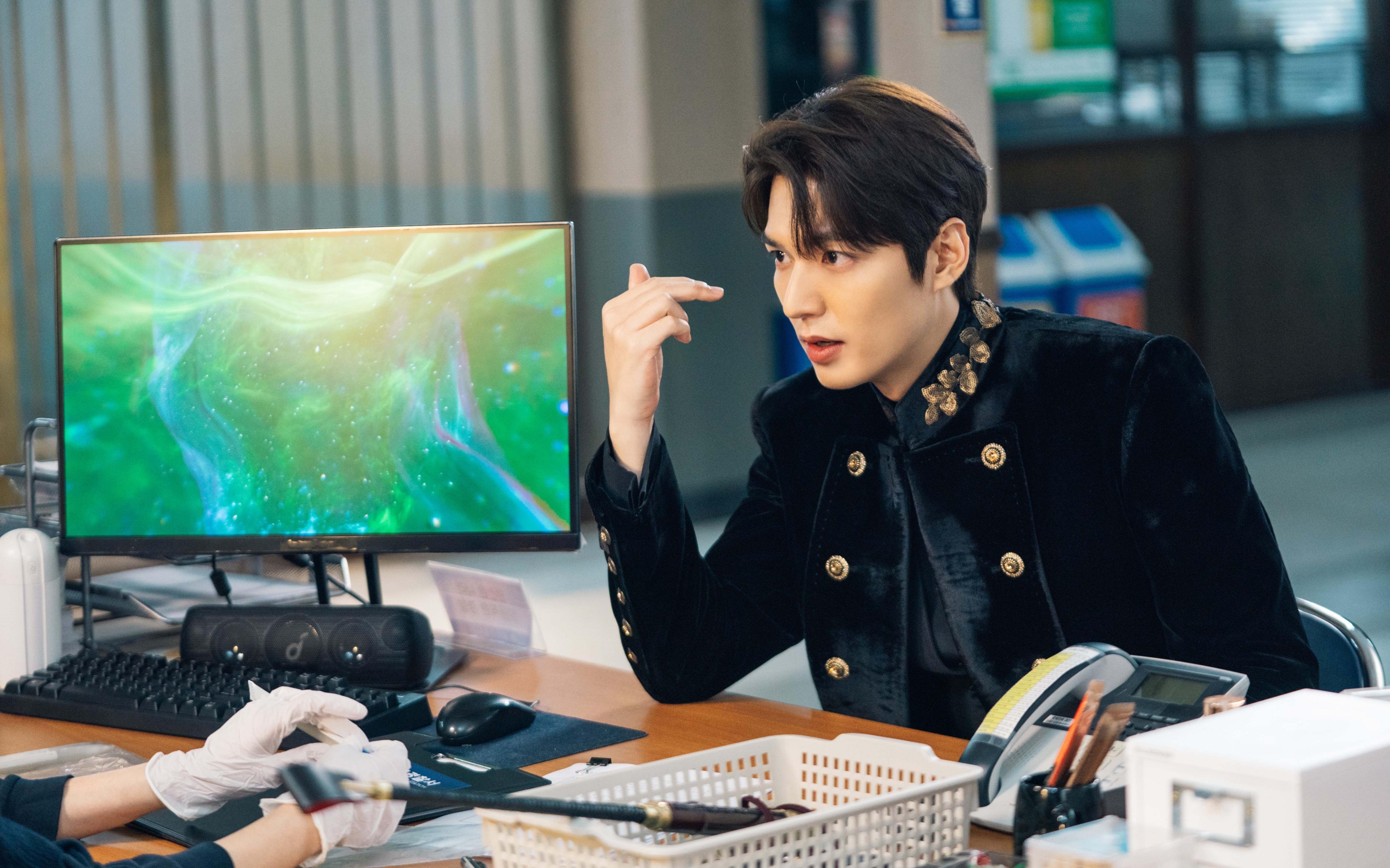 开云体育下载-绿茵与硬木的终极对决,欧冠决赛的战术棋局与76人的关键突围