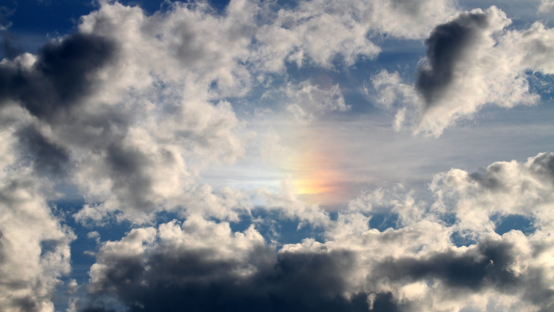 绿茵与硬木的终极对决，欧冠决赛的战术棋局与76人的关键突围