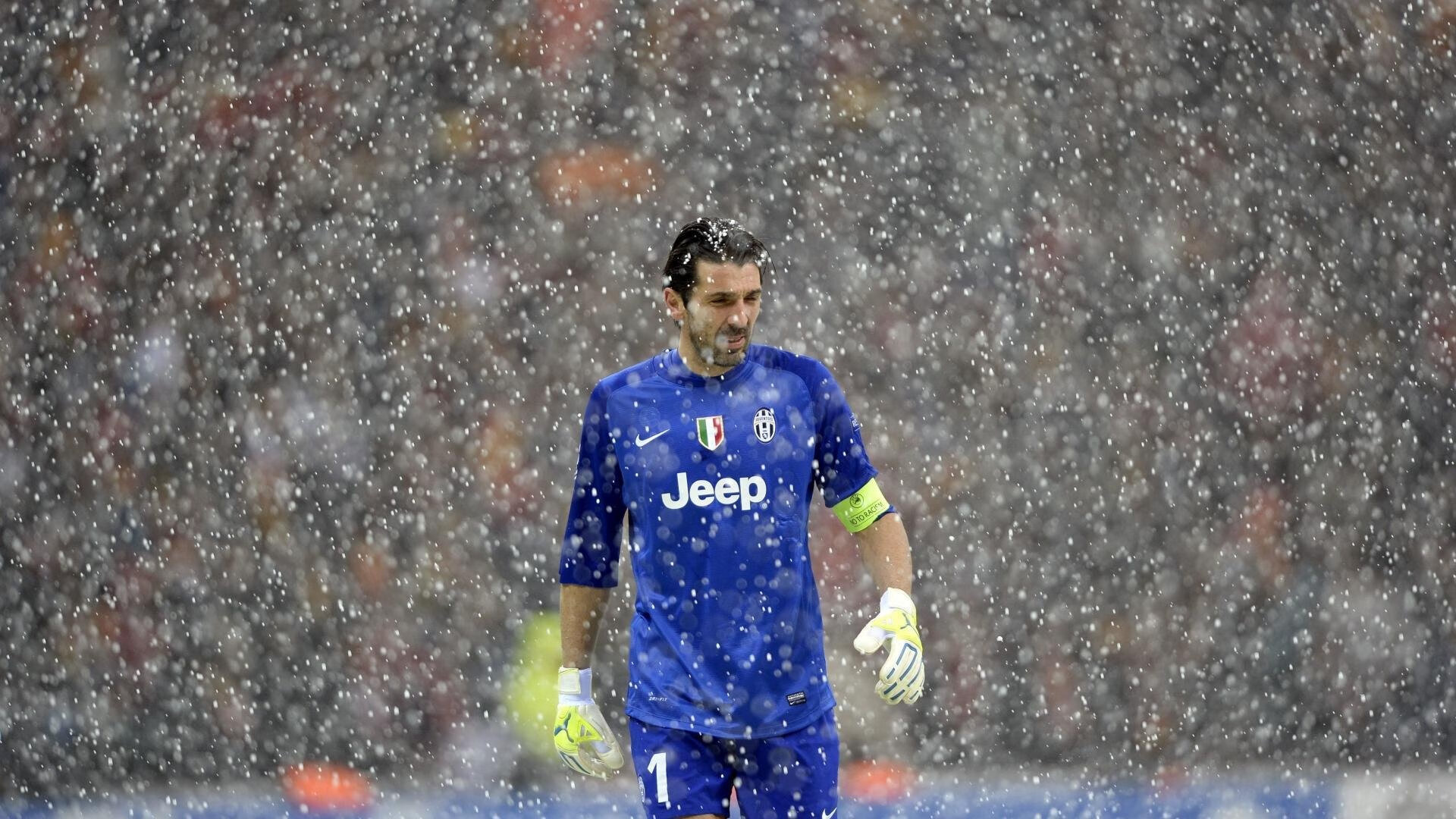 开云体育登录-日本对阵尼斯，巴尔韦德用无处不在的身影，重新定义现代中场